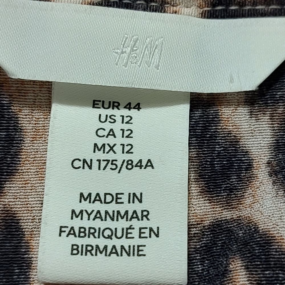 H&M Leopard Print Midi Skirt in Tan and Black - Picture 6 of 8